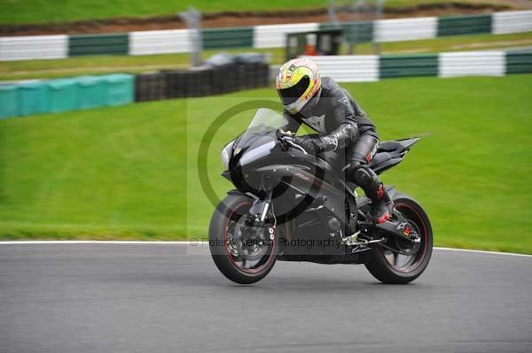 Motorcycle action photographs;cadwell;cadwell park photographs;event digital images;eventdigitalimages;motor racing louth lincolnshire;no limits trackday;peter wileman photography;trackday;trackday digital images;trackday photos