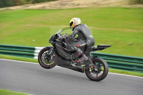 Motorcycle action photographs;cadwell;cadwell park photographs;event digital images;eventdigitalimages;motor racing louth lincolnshire;no limits trackday;peter wileman photography;trackday;trackday digital images;trackday photos