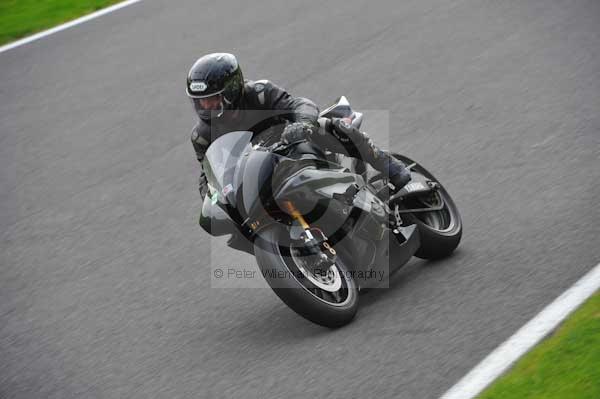 Motorcycle action photographs;cadwell;cadwell park photographs;event digital images;eventdigitalimages;motor racing louth lincolnshire;no limits trackday;peter wileman photography;trackday;trackday digital images;trackday photos