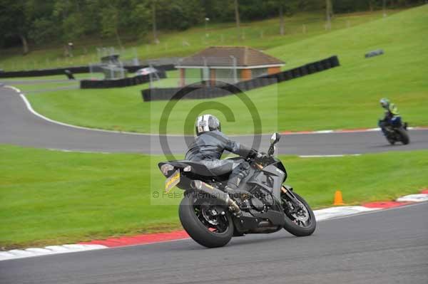 Motorcycle action photographs;cadwell;cadwell park photographs;event digital images;eventdigitalimages;motor racing louth lincolnshire;no limits trackday;peter wileman photography;trackday;trackday digital images;trackday photos
