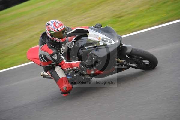 Motorcycle action photographs;cadwell;cadwell park photographs;event digital images;eventdigitalimages;motor racing louth lincolnshire;no limits trackday;peter wileman photography;trackday;trackday digital images;trackday photos