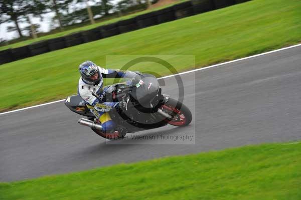 Motorcycle action photographs;cadwell;cadwell park photographs;event digital images;eventdigitalimages;motor racing louth lincolnshire;no limits trackday;peter wileman photography;trackday;trackday digital images;trackday photos