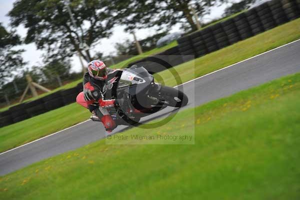 Motorcycle action photographs;cadwell;cadwell park photographs;event digital images;eventdigitalimages;motor racing louth lincolnshire;no limits trackday;peter wileman photography;trackday;trackday digital images;trackday photos