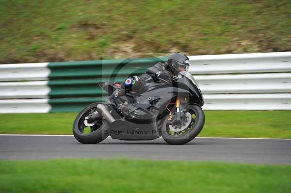 Motorcycle action photographs;cadwell;cadwell park photographs;event digital images;eventdigitalimages;motor racing louth lincolnshire;no limits trackday;peter wileman photography;trackday;trackday digital images;trackday photos