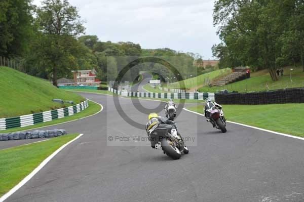 Motorcycle action photographs;cadwell;cadwell park photographs;event digital images;eventdigitalimages;motor racing louth lincolnshire;no limits trackday;peter wileman photography;trackday;trackday digital images;trackday photos
