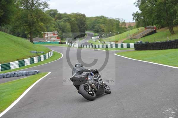 Motorcycle action photographs;cadwell;cadwell park photographs;event digital images;eventdigitalimages;motor racing louth lincolnshire;no limits trackday;peter wileman photography;trackday;trackday digital images;trackday photos