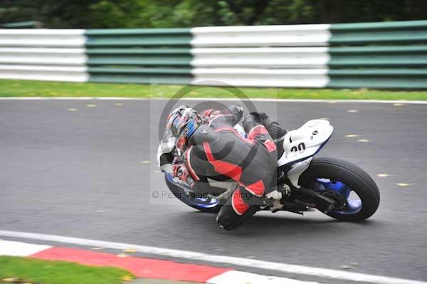Motorcycle action photographs;cadwell;cadwell park photographs;event digital images;eventdigitalimages;motor racing louth lincolnshire;no limits trackday;peter wileman photography;trackday;trackday digital images;trackday photos