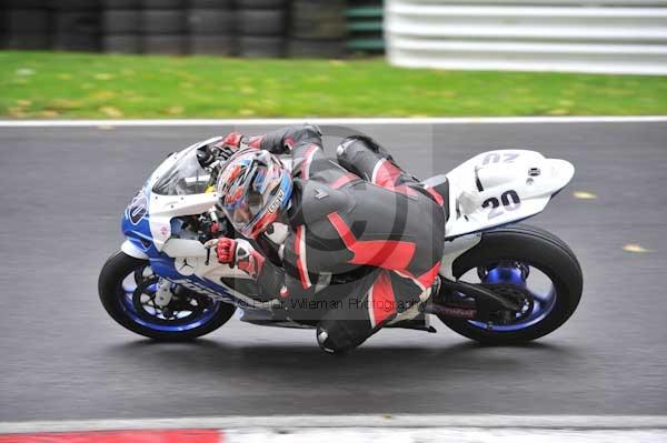 Motorcycle action photographs;cadwell;cadwell park photographs;event digital images;eventdigitalimages;motor racing louth lincolnshire;no limits trackday;peter wileman photography;trackday;trackday digital images;trackday photos