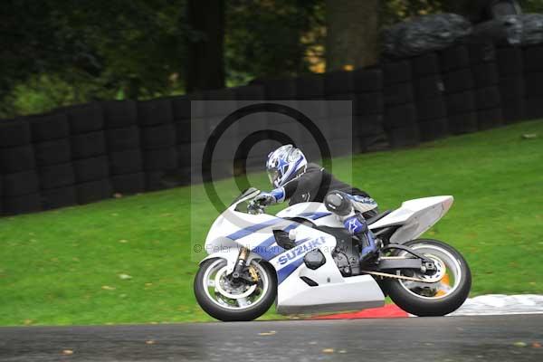 Motorcycle action photographs;cadwell;cadwell park photographs;event digital images;eventdigitalimages;motor racing louth lincolnshire;no limits trackday;peter wileman photography;trackday;trackday digital images;trackday photos
