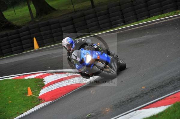 Motorcycle action photographs;cadwell;cadwell park photographs;event digital images;eventdigitalimages;motor racing louth lincolnshire;no limits trackday;peter wileman photography;trackday;trackday digital images;trackday photos