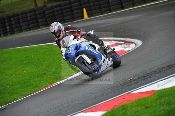Motorcycle action photographs;cadwell;cadwell park photographs;event digital images;eventdigitalimages;motor racing louth lincolnshire;no limits trackday;peter wileman photography;trackday;trackday digital images;trackday photos