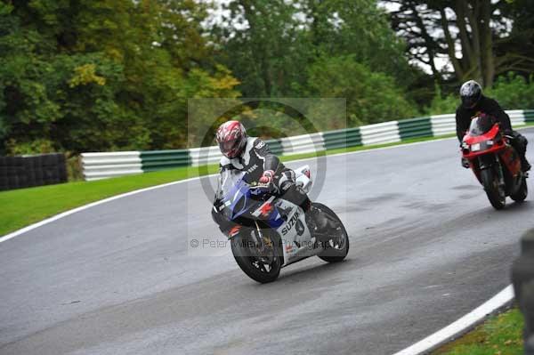 Motorcycle action photographs;cadwell;cadwell park photographs;event digital images;eventdigitalimages;motor racing louth lincolnshire;no limits trackday;peter wileman photography;trackday;trackday digital images;trackday photos