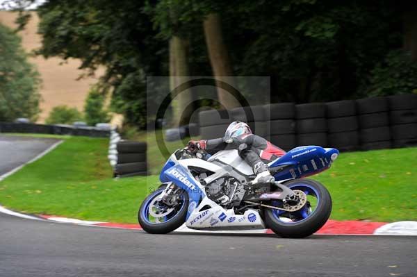 Motorcycle action photographs;cadwell;cadwell park photographs;event digital images;eventdigitalimages;motor racing louth lincolnshire;no limits trackday;peter wileman photography;trackday;trackday digital images;trackday photos
