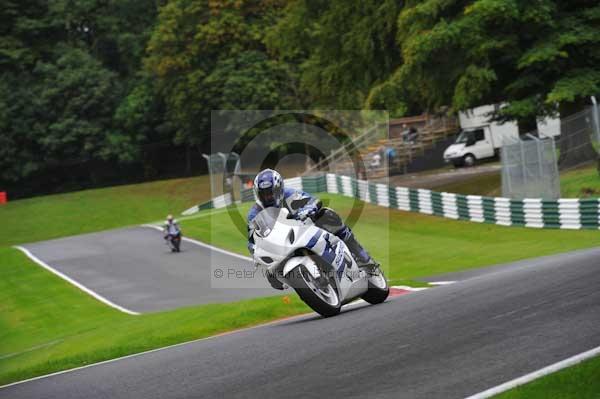 Motorcycle action photographs;cadwell;cadwell park photographs;event digital images;eventdigitalimages;motor racing louth lincolnshire;no limits trackday;peter wileman photography;trackday;trackday digital images;trackday photos