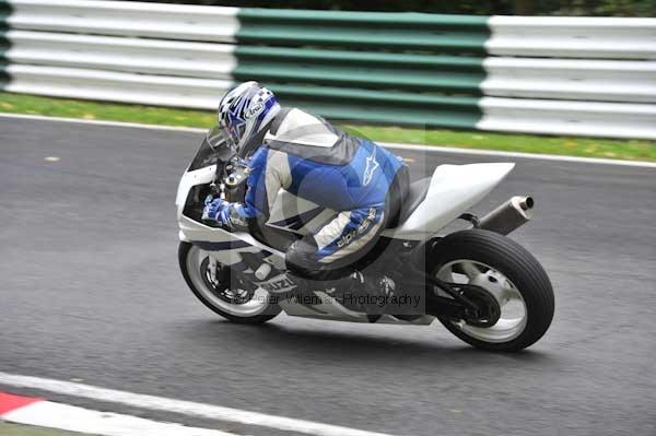 Motorcycle action photographs;cadwell;cadwell park photographs;event digital images;eventdigitalimages;motor racing louth lincolnshire;no limits trackday;peter wileman photography;trackday;trackday digital images;trackday photos