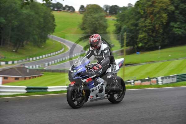 Motorcycle action photographs;cadwell;cadwell park photographs;event digital images;eventdigitalimages;motor racing louth lincolnshire;no limits trackday;peter wileman photography;trackday;trackday digital images;trackday photos