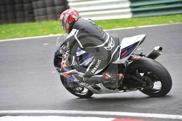 Motorcycle action photographs;cadwell;cadwell park photographs;event digital images;eventdigitalimages;motor racing louth lincolnshire;no limits trackday;peter wileman photography;trackday;trackday digital images;trackday photos