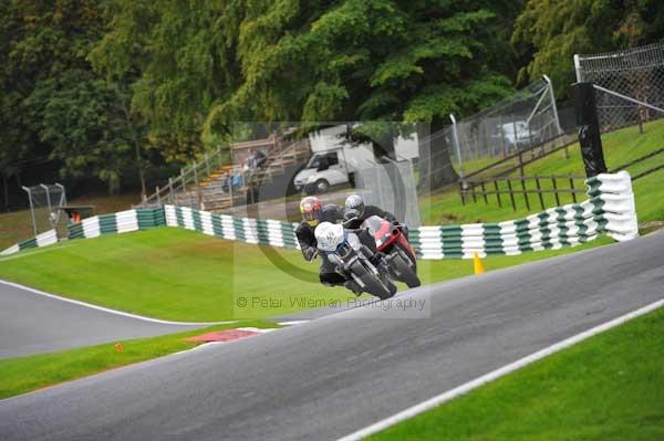 Motorcycle action photographs;cadwell;cadwell park photographs;event digital images;eventdigitalimages;motor racing louth lincolnshire;no limits trackday;peter wileman photography;trackday;trackday digital images;trackday photos