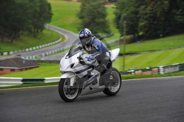 Motorcycle action photographs;cadwell;cadwell park photographs;event digital images;eventdigitalimages;motor racing louth lincolnshire;no limits trackday;peter wileman photography;trackday;trackday digital images;trackday photos
