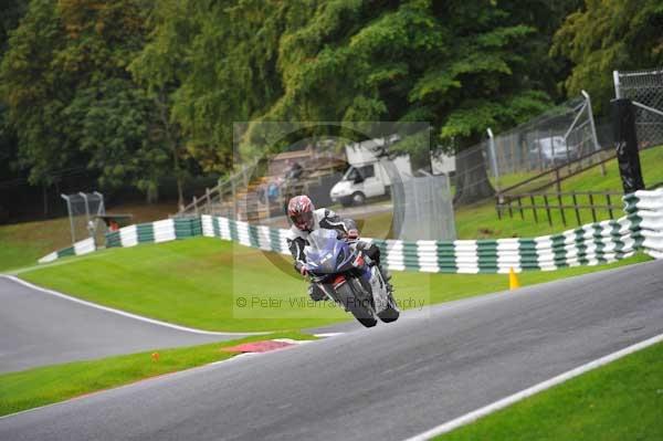 Motorcycle action photographs;cadwell;cadwell park photographs;event digital images;eventdigitalimages;motor racing louth lincolnshire;no limits trackday;peter wileman photography;trackday;trackday digital images;trackday photos