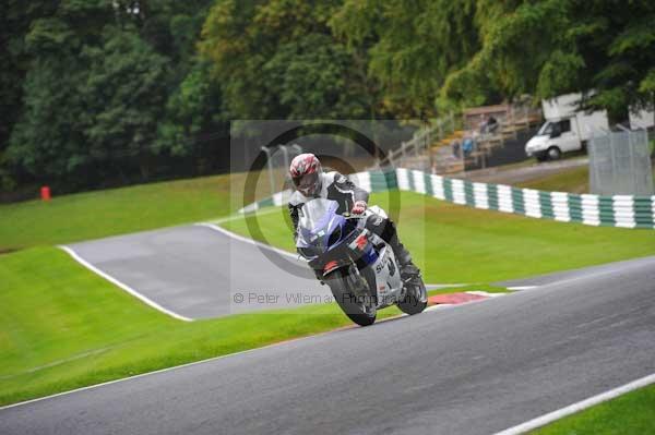 Motorcycle action photographs;cadwell;cadwell park photographs;event digital images;eventdigitalimages;motor racing louth lincolnshire;no limits trackday;peter wileman photography;trackday;trackday digital images;trackday photos