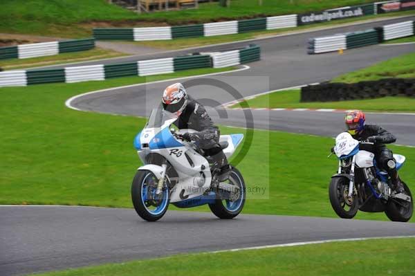 Motorcycle action photographs;cadwell;cadwell park photographs;event digital images;eventdigitalimages;motor racing louth lincolnshire;no limits trackday;peter wileman photography;trackday;trackday digital images;trackday photos