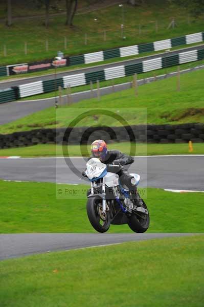 Motorcycle action photographs;cadwell;cadwell park photographs;event digital images;eventdigitalimages;motor racing louth lincolnshire;no limits trackday;peter wileman photography;trackday;trackday digital images;trackday photos