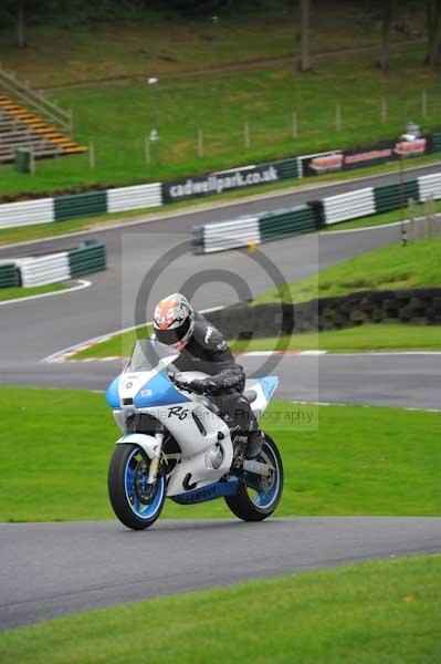 Motorcycle action photographs;cadwell;cadwell park photographs;event digital images;eventdigitalimages;motor racing louth lincolnshire;no limits trackday;peter wileman photography;trackday;trackday digital images;trackday photos