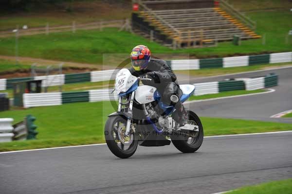 Motorcycle action photographs;cadwell;cadwell park photographs;event digital images;eventdigitalimages;motor racing louth lincolnshire;no limits trackday;peter wileman photography;trackday;trackday digital images;trackday photos