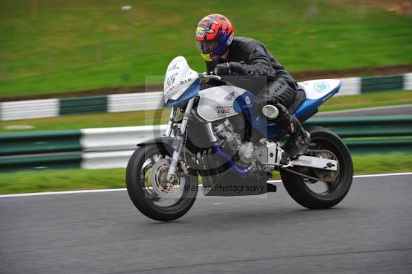 Motorcycle action photographs;cadwell;cadwell park photographs;event digital images;eventdigitalimages;motor racing louth lincolnshire;no limits trackday;peter wileman photography;trackday;trackday digital images;trackday photos