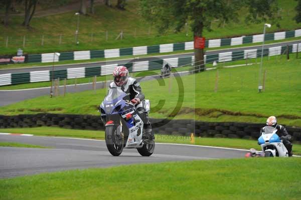 Motorcycle action photographs;cadwell;cadwell park photographs;event digital images;eventdigitalimages;motor racing louth lincolnshire;no limits trackday;peter wileman photography;trackday;trackday digital images;trackday photos