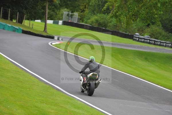 Motorcycle action photographs;cadwell;cadwell park photographs;event digital images;eventdigitalimages;motor racing louth lincolnshire;no limits trackday;peter wileman photography;trackday;trackday digital images;trackday photos