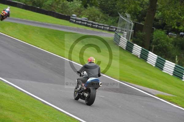Motorcycle action photographs;cadwell;cadwell park photographs;event digital images;eventdigitalimages;motor racing louth lincolnshire;no limits trackday;peter wileman photography;trackday;trackday digital images;trackday photos