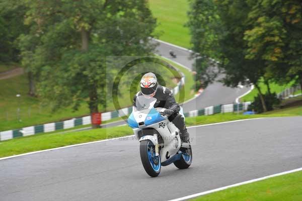 Motorcycle action photographs;cadwell;cadwell park photographs;event digital images;eventdigitalimages;motor racing louth lincolnshire;no limits trackday;peter wileman photography;trackday;trackday digital images;trackday photos