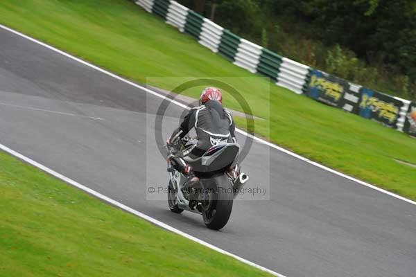 Motorcycle action photographs;cadwell;cadwell park photographs;event digital images;eventdigitalimages;motor racing louth lincolnshire;no limits trackday;peter wileman photography;trackday;trackday digital images;trackday photos
