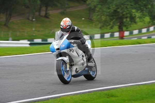 Motorcycle action photographs;cadwell;cadwell park photographs;event digital images;eventdigitalimages;motor racing louth lincolnshire;no limits trackday;peter wileman photography;trackday;trackday digital images;trackday photos