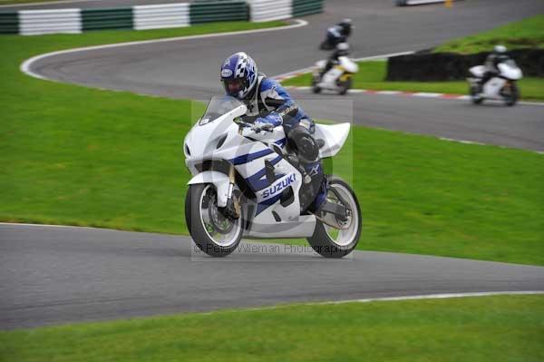 Motorcycle action photographs;cadwell;cadwell park photographs;event digital images;eventdigitalimages;motor racing louth lincolnshire;no limits trackday;peter wileman photography;trackday;trackday digital images;trackday photos