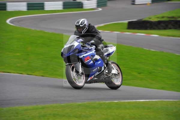 Motorcycle action photographs;cadwell;cadwell park photographs;event digital images;eventdigitalimages;motor racing louth lincolnshire;no limits trackday;peter wileman photography;trackday;trackday digital images;trackday photos