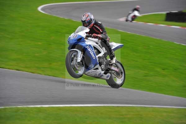 Motorcycle action photographs;cadwell;cadwell park photographs;event digital images;eventdigitalimages;motor racing louth lincolnshire;no limits trackday;peter wileman photography;trackday;trackday digital images;trackday photos