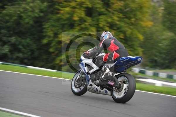 Motorcycle action photographs;cadwell;cadwell park photographs;event digital images;eventdigitalimages;motor racing louth lincolnshire;no limits trackday;peter wileman photography;trackday;trackday digital images;trackday photos