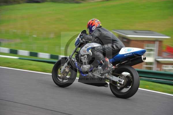 Motorcycle action photographs;cadwell;cadwell park photographs;event digital images;eventdigitalimages;motor racing louth lincolnshire;no limits trackday;peter wileman photography;trackday;trackday digital images;trackday photos