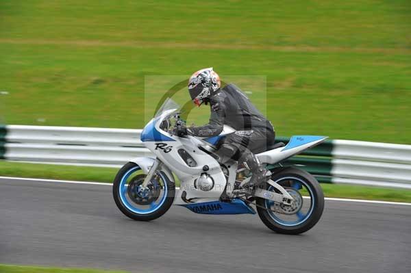 Motorcycle action photographs;cadwell;cadwell park photographs;event digital images;eventdigitalimages;motor racing louth lincolnshire;no limits trackday;peter wileman photography;trackday;trackday digital images;trackday photos