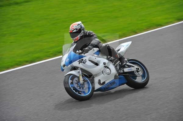 Motorcycle action photographs;cadwell;cadwell park photographs;event digital images;eventdigitalimages;motor racing louth lincolnshire;no limits trackday;peter wileman photography;trackday;trackday digital images;trackday photos