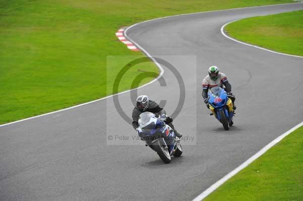 Motorcycle action photographs;cadwell;cadwell park photographs;event digital images;eventdigitalimages;motor racing louth lincolnshire;no limits trackday;peter wileman photography;trackday;trackday digital images;trackday photos