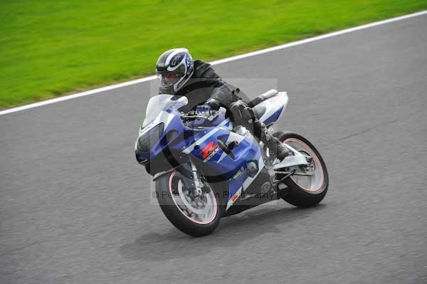 Motorcycle action photographs;cadwell;cadwell park photographs;event digital images;eventdigitalimages;motor racing louth lincolnshire;no limits trackday;peter wileman photography;trackday;trackday digital images;trackday photos