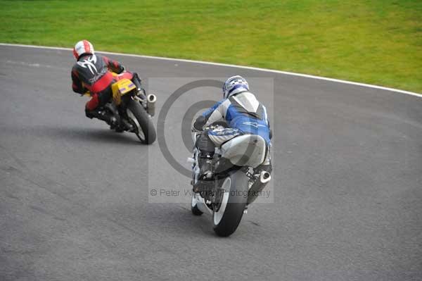Motorcycle action photographs;cadwell;cadwell park photographs;event digital images;eventdigitalimages;motor racing louth lincolnshire;no limits trackday;peter wileman photography;trackday;trackday digital images;trackday photos