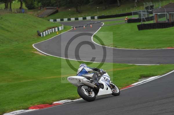 Motorcycle action photographs;cadwell;cadwell park photographs;event digital images;eventdigitalimages;motor racing louth lincolnshire;no limits trackday;peter wileman photography;trackday;trackday digital images;trackday photos