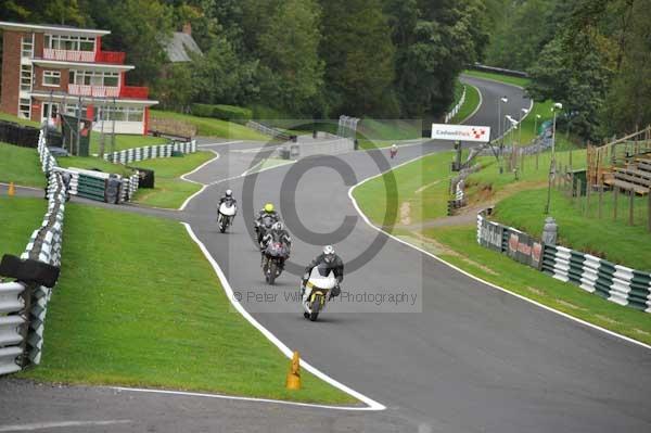 Motorcycle action photographs;cadwell;cadwell park photographs;event digital images;eventdigitalimages;motor racing louth lincolnshire;no limits trackday;peter wileman photography;trackday;trackday digital images;trackday photos