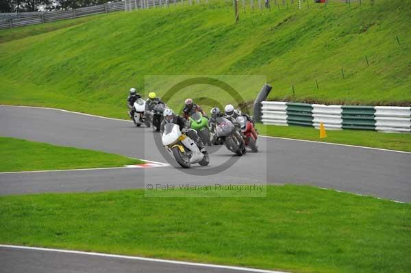 Motorcycle action photographs;cadwell;cadwell park photographs;event digital images;eventdigitalimages;motor racing louth lincolnshire;no limits trackday;peter wileman photography;trackday;trackday digital images;trackday photos