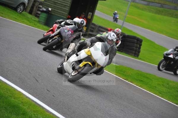 Motorcycle action photographs;cadwell;cadwell park photographs;event digital images;eventdigitalimages;motor racing louth lincolnshire;no limits trackday;peter wileman photography;trackday;trackday digital images;trackday photos